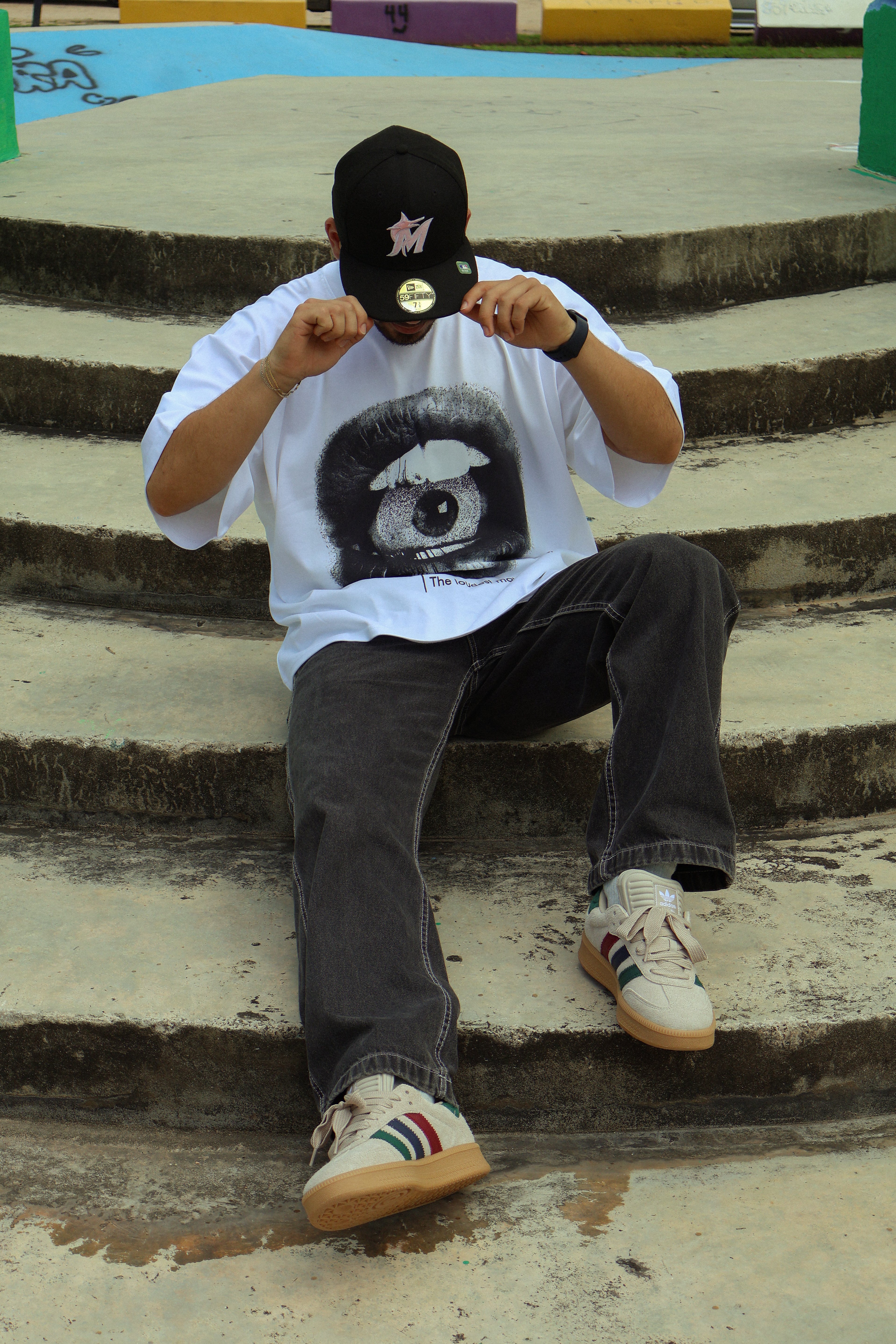 EYE WHITE TEE